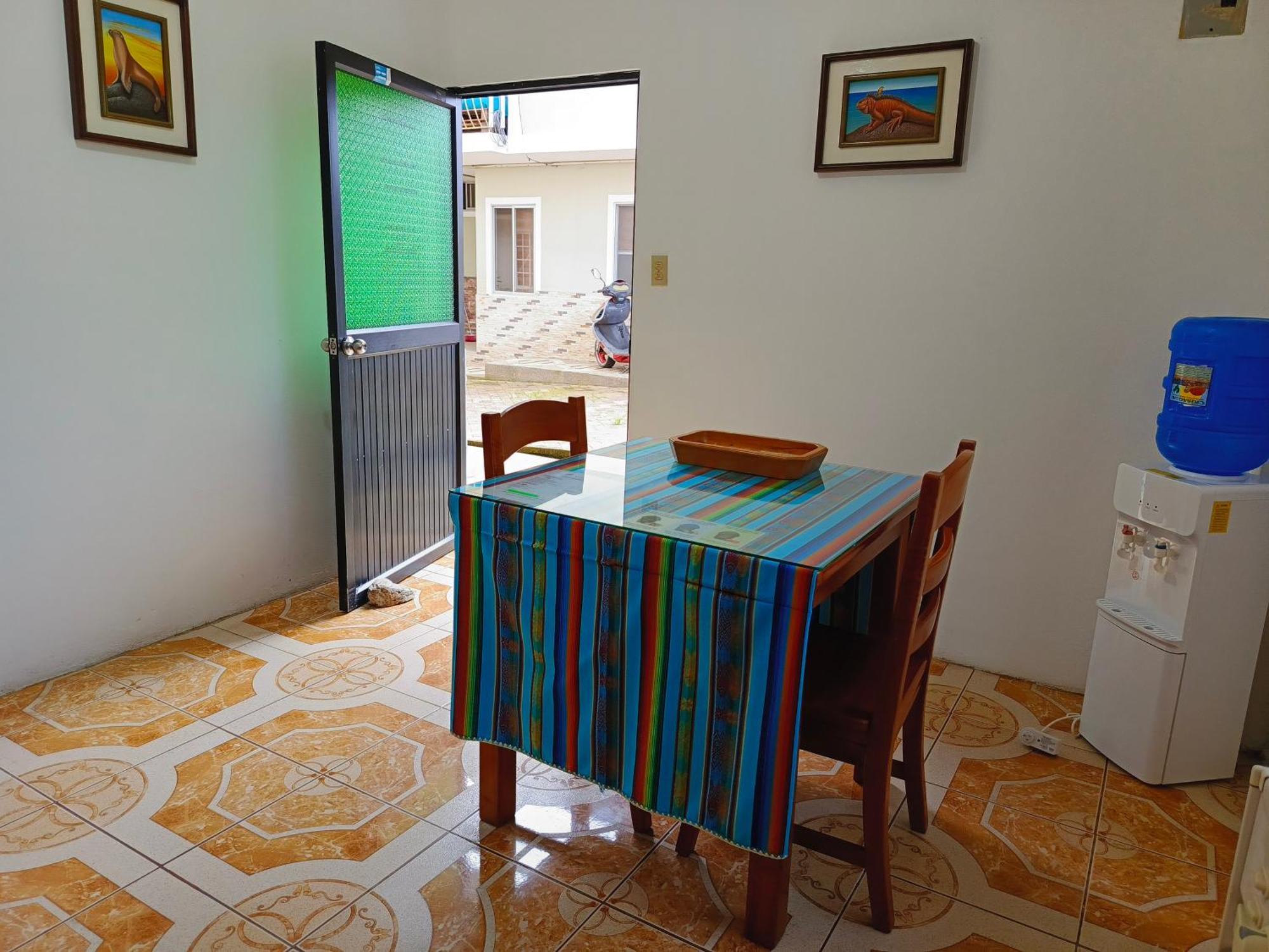 Teresita'S House Suites Con Cocina Privada Puerto Baquerizo Moreno Εξωτερικό φωτογραφία